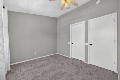 Touwnhouse à vendre à Tampa, Floride: 2 chambres, 107.02 m2 № 2208575 - photo 27