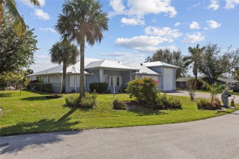 Casa en venta en Punta Gorda, Florida, 3 dormitorios, 230.77 m2 № 1545197 - foto 2