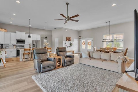 House in Bartow, Florida 4 bedrooms, 239.69 sq.m. № 1833553 - photo 28