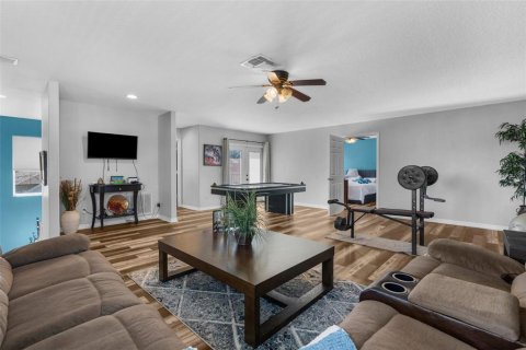 Casa en venta en Spring Hill, Florida, 4 dormitorios, 330.08 m2 № 1724034 - foto 7