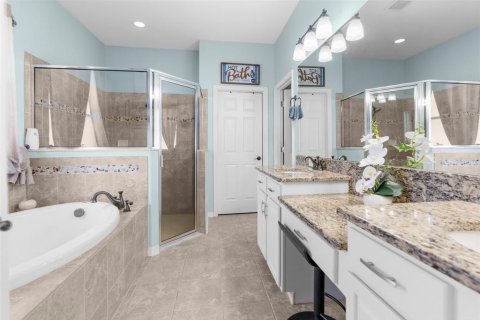 Casa en venta en Spring Hill, Florida, 4 dormitorios, 330.08 m2 № 1724034 - foto 22