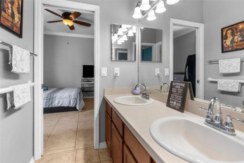Casa en venta en Spring Hill, Florida, 4 dormitorios, 330.08 m2 № 1724034 - foto 24