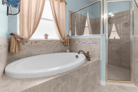 Casa en venta en Spring Hill, Florida, 4 dormitorios, 330.08 m2 № 1724034 - foto 23