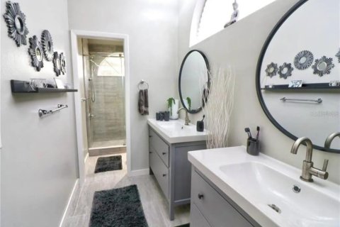 House in Orlando, Florida 3 bedrooms, 150.87 sq.m. № 2427673 - photo 6