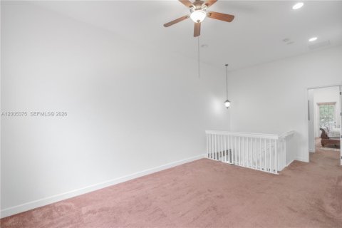 Townhouse in Pembroke Pines, Florida 3 bedrooms, 215.53 sq.m. № 2071912 - photo 24