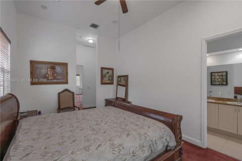 Townhouse in Pembroke Pines, Florida 3 bedrooms, 215.53 sq.m. № 2071912 - photo 14