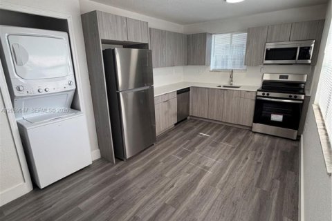 Villa ou maison à Miami, Floride 3 chambres, 98.48 m2 № 2169016