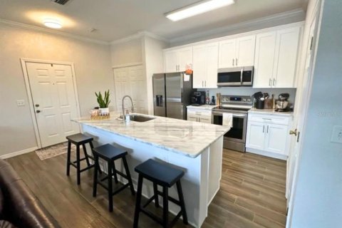 Condo in Winter Haven, Florida, 2 bedrooms № 2213107 - photo 7