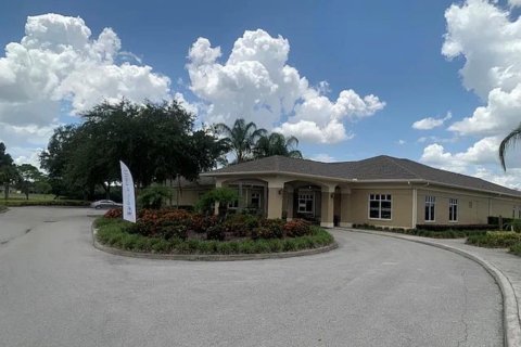 Condo in Winter Haven, Florida, 2 bedrooms № 2213107 - photo 26