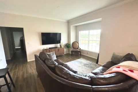 Condo in Winter Haven, Florida, 2 bedrooms № 2213107 - photo 8
