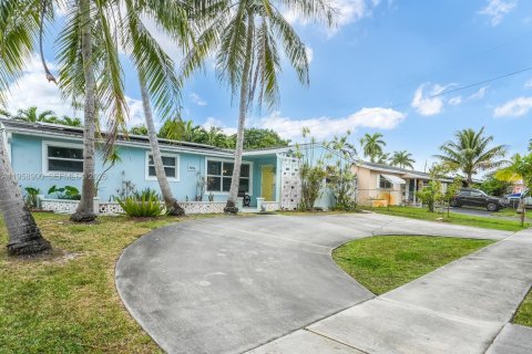 Купить виллу или дом в Холливуд, Флорида 3 спальни, 108.7м2, № 2017953 - фото 22