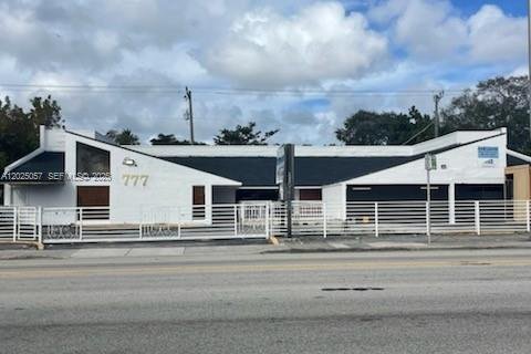 Immobilier commercial à Miami, Floride № 2084570