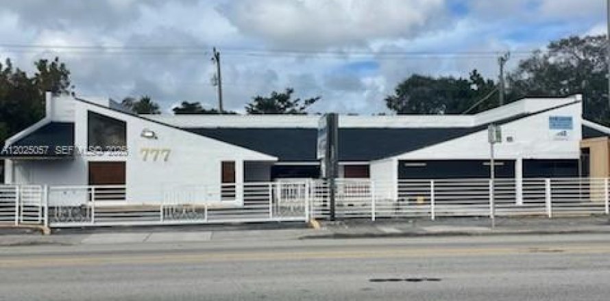 Immobilier commercial à Miami, Floride № 2084570