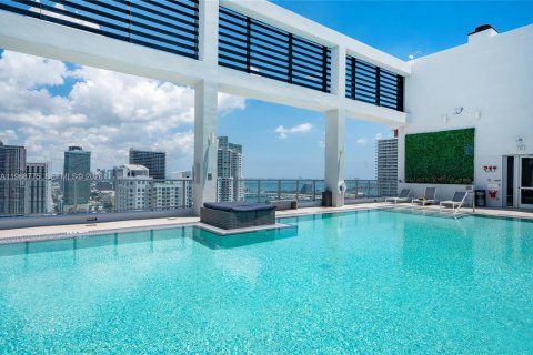 Condo in Miami, Florida, 1 bedroom  № 2031734 - photo 22