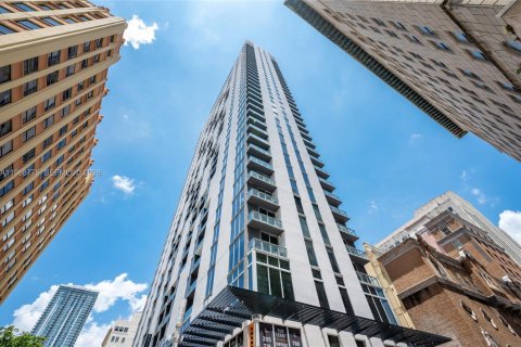 Condo in Miami, Florida, 1 bedroom  № 2031734 - photo 30