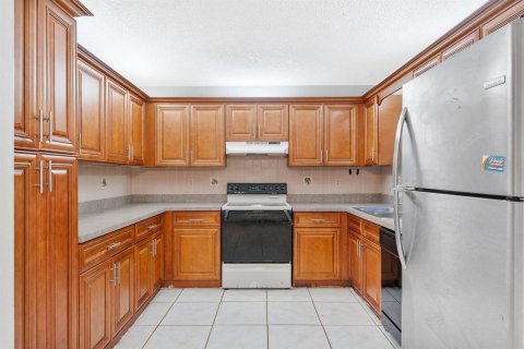 Villa ou maison à vendre à Port St. Lucie, Floride: 3 chambres, 124.12 m2 № 2382120 - photo 14