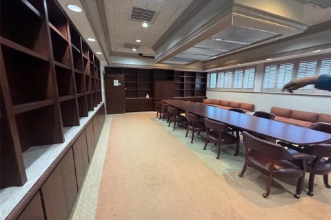 Immobilier commercial à louer à Ocala, Floride: 557.41 m2 № 2113517 - photo 4