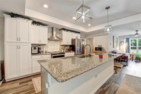 Casa en venta en Spring Hill, Florida, 4 dormitorios, 210.89 m2 № 2216755 - foto 9