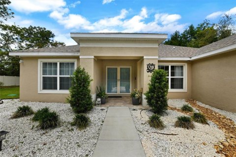 Casa en venta en Spring Hill, Florida, 4 dormitorios, 210.89 m2 № 2216755 - foto 3