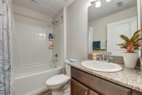 Casa en venta en Spring Hill, Florida, 4 dormitorios, 210.89 m2 № 2216755 - foto 29