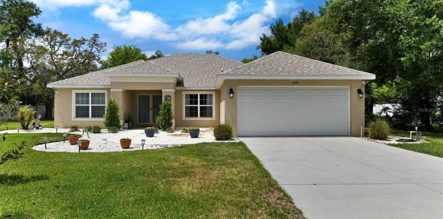 Casa en Spring Hill, Florida 4 dormitorios, 210.89 m2 № 2216755