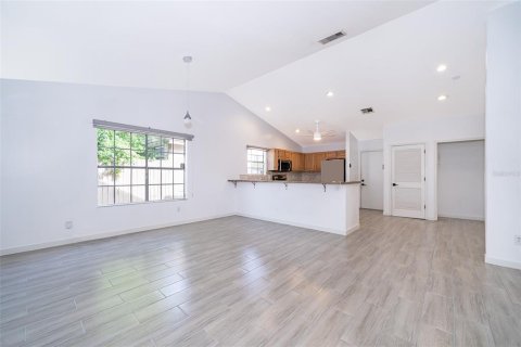 Villa ou maison à vendre à Orlando, Floride: 3 chambres, 157.75 m2 № 1778406 - photo 4