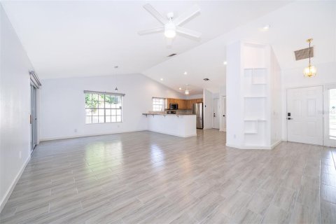 Villa ou maison à vendre à Orlando, Floride: 3 chambres, 157.75 m2 № 1778406 - photo 5