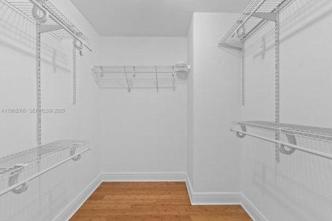 Copropriété à vendre à Miami, Floride: 2 chambres, 145.39 m2 № 2025870 - photo 19