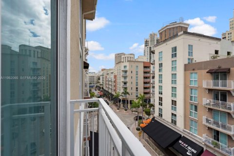 Copropriété à vendre à Miami, Floride: 2 chambres, 145.39 m2 № 2025870 - photo 28