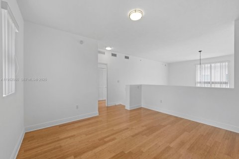 Copropriété à vendre à Miami, Floride: 2 chambres, 145.39 m2 № 2025870 - photo 18