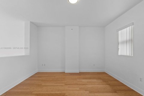Copropriété à vendre à Miami, Floride: 2 chambres, 145.39 m2 № 2025870 - photo 17