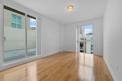 Copropriété à vendre à Miami, Floride: 2 chambres, 145.39 m2 № 2025870 - photo 21