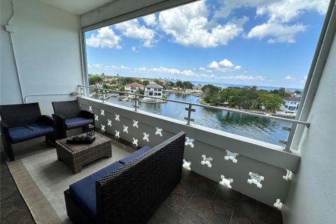 Condominio en venta en Saint Petersburg, Florida, 2 dormitorios, 111.48 m2 № 1806659 - foto 8