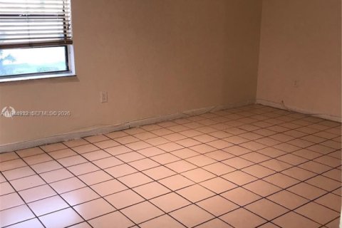 Снять в аренду кондоминиум в Хайалиа, Флорида 2 спальни, 79.15м2, № 2006711 - фото 10