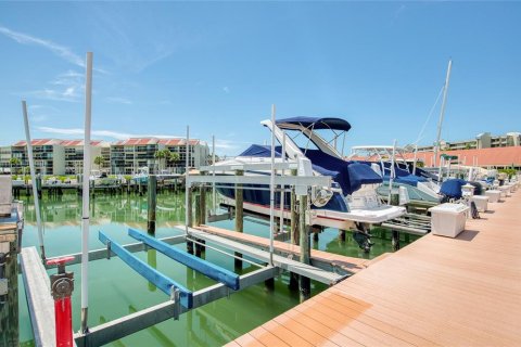 Condominio en venta en Saint Petersburg, Florida, 2 dormitorios, 106.37 m2 № 2157140 - foto 5