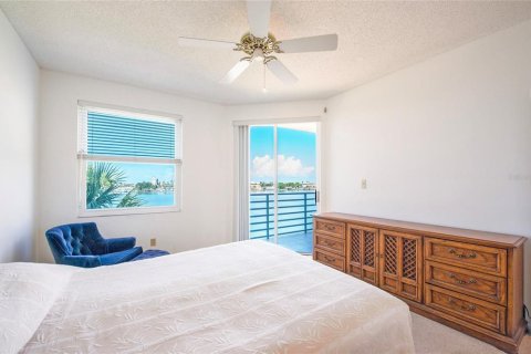 Condominio en venta en Saint Petersburg, Florida, 2 dormitorios, 106.37 m2 № 2157140 - foto 22