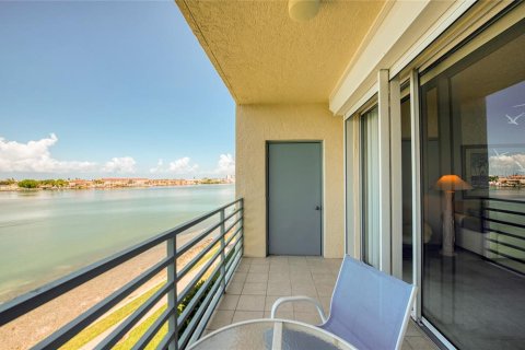 Condominio en venta en Saint Petersburg, Florida, 2 dormitorios, 106.37 m2 № 2157140 - foto 7