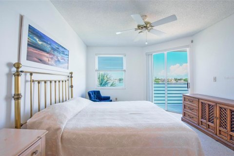 Condominio en venta en Saint Petersburg, Florida, 2 dormitorios, 106.37 m2 № 2157140 - foto 21