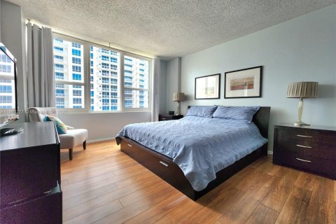 Copropriété à louer à Hollywood, Floride: 1 chambre, 72.46 m2 № 2037264 - photo 14
