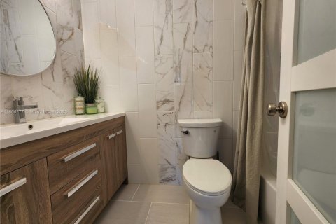 Copropriété à louer à Hollywood, Floride: 1 chambre, 72.46 m2 № 2037264 - photo 16