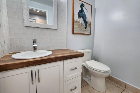 Copropriété à louer à Hollywood, Floride: 1 chambre, 72.46 m2 № 2037264 - photo 17