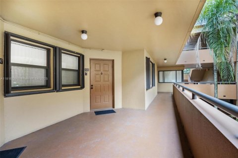 Copropriété à vendre à Miami Lakes, Floride: 2 chambres, 78.97 m2 № 1772575 - photo 7