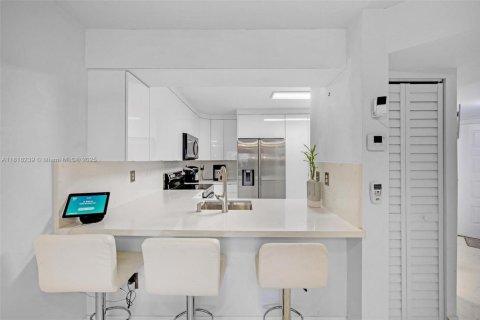 Copropriété à vendre à Miami Lakes, Floride: 2 chambres, 78.97 m2 № 1772575 - photo 12