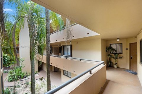 Copropriété à vendre à Miami Lakes, Floride: 2 chambres, 78.97 m2 № 1772575 - photo 6