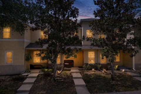 Townhouse in Riverview, Florida 3 bedrooms, 142.33 sq.m. № 2147506 - photo 2