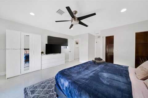 House in Pompano Beach, Florida 4 bedrooms, 197.14 sq.m. № 1966031 - photo 30