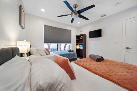 House in Pompano Beach, Florida 4 bedrooms, 197.14 sq.m. № 1966031 - photo 20