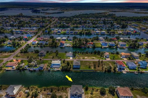 Casa en venta en Hernando Beach, Florida, 3 dormitorios, 173.36 m2 № 1887029 - foto 4