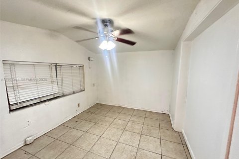 Купить виллу или дом в Холливуд, Флорида 4 спальни, 107.02м2, № 2028595 - фото 12