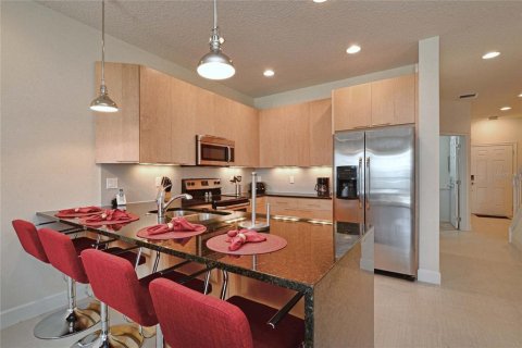 Townhouse in Clermont, Florida 3 bedrooms, 139.45 sq.m. № 1514794 - photo 3